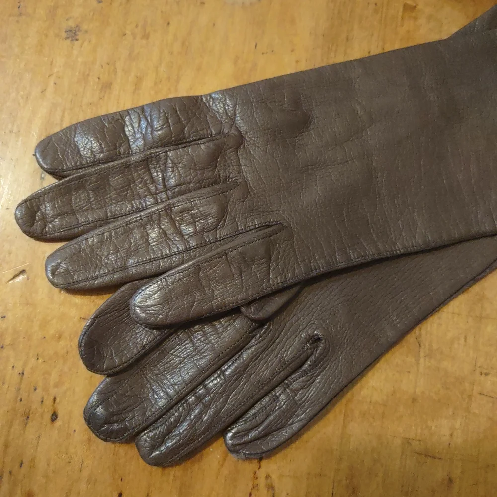 Elegant Brown Leather Gloves Forearm Length